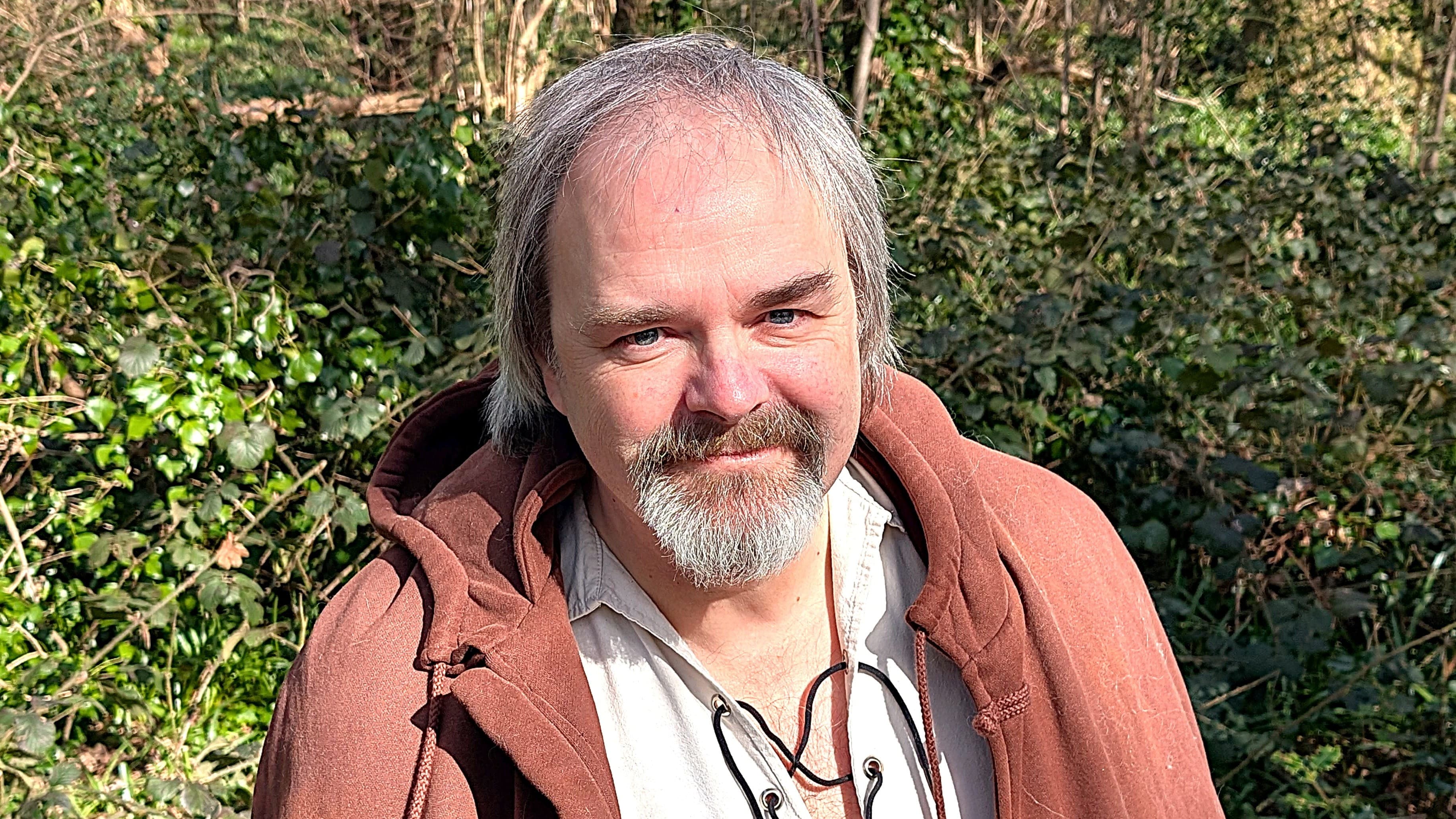 Darkness Gathers... Join me for adventure in Middle Earth!