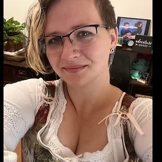 Dungeon Mistress (Sam) avatar